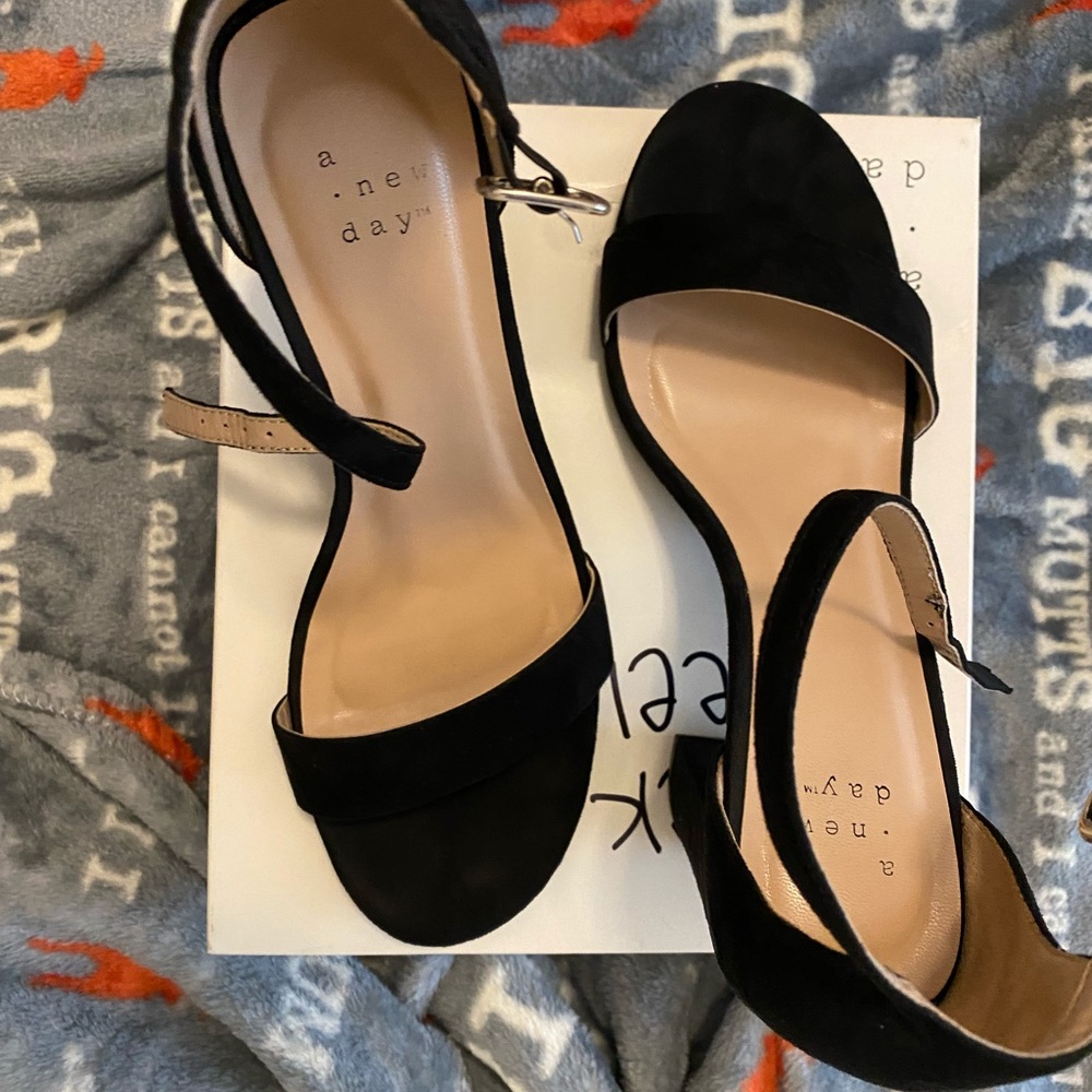 Black Chunky Heels